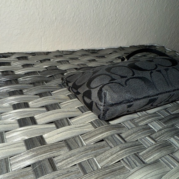 Coach Black Signature Jacquard Wristlet - Picture 9 of 11